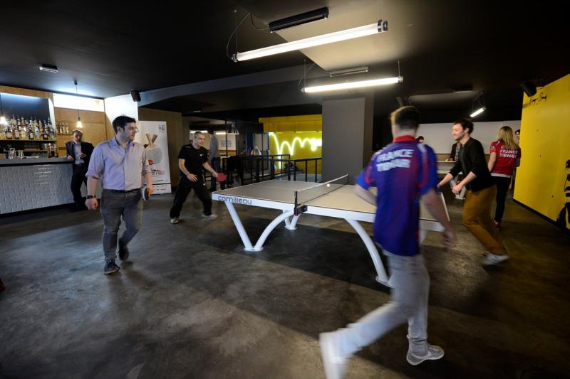 Pub site de rencontre tennis